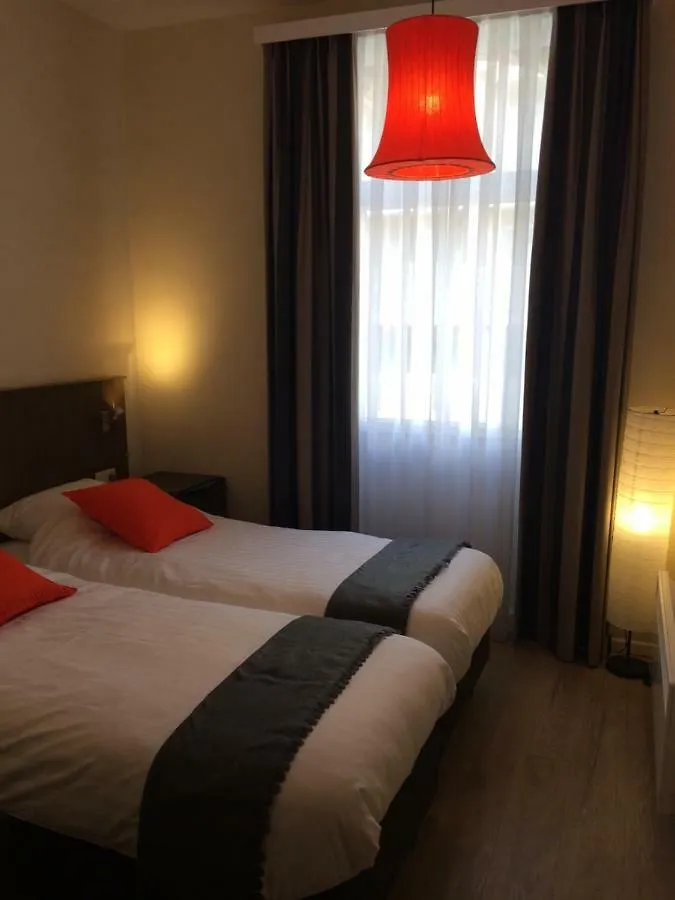 ホテル B&B Geste D' Alice ミデルケルケ